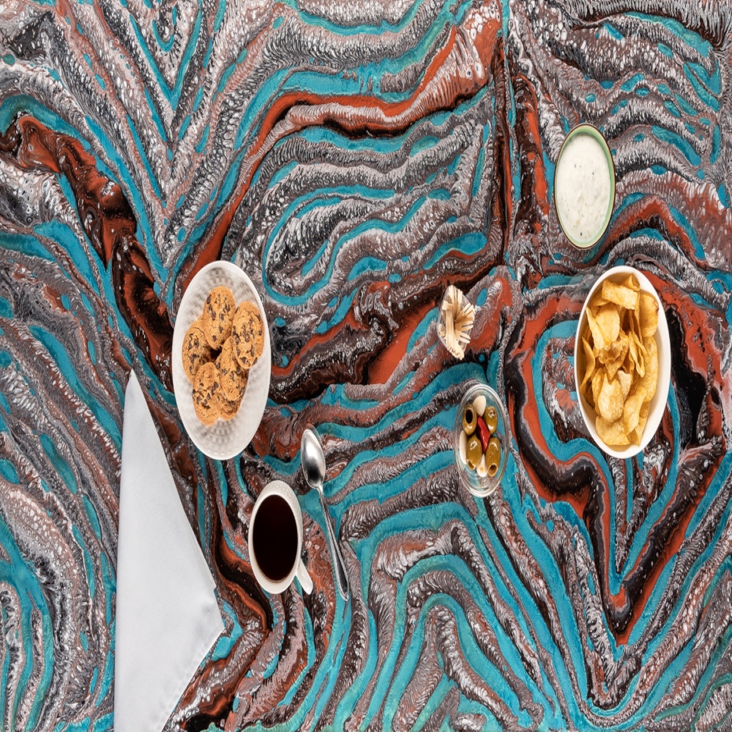 Sculptural Sophistication: ROYSTON-VP - Your Fusion of Style and Substance